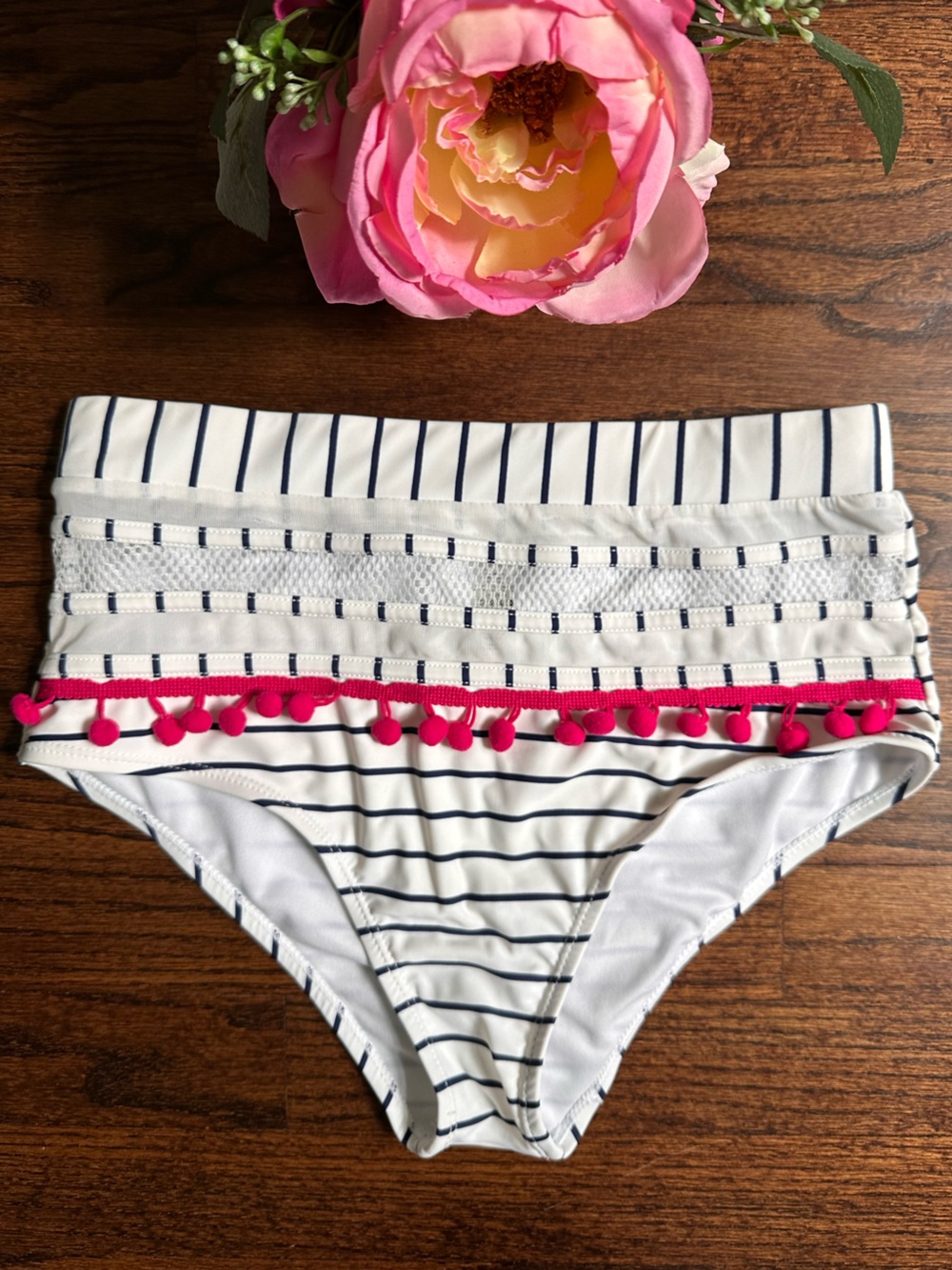 NWOT Striped high leg swim bottom, size M